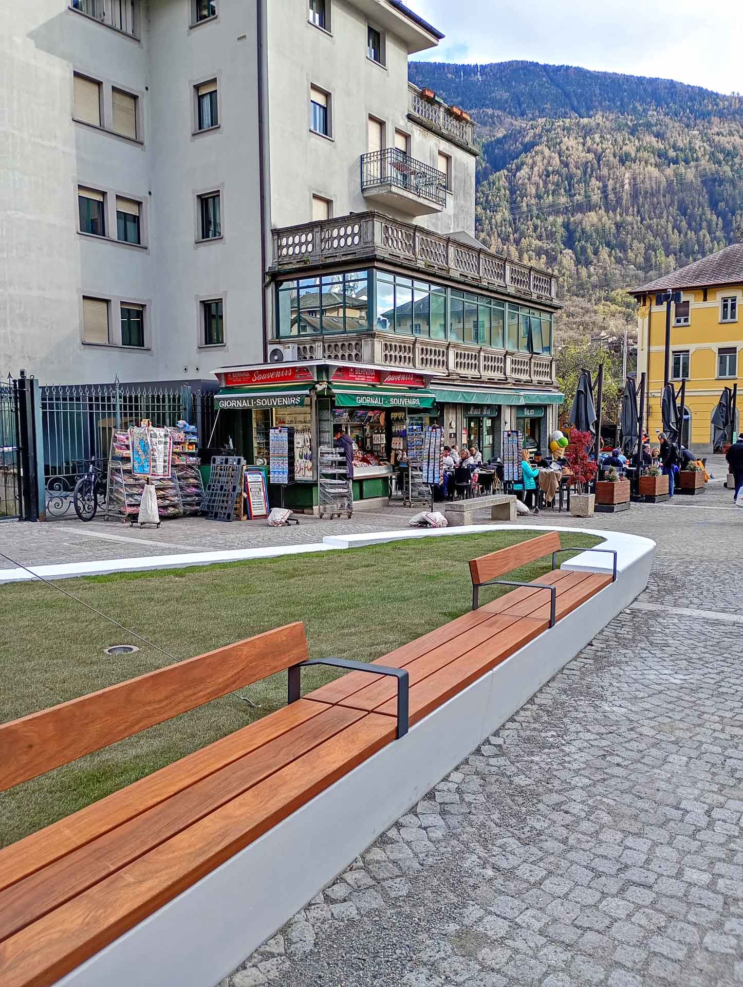 Panchine in legno per esterni